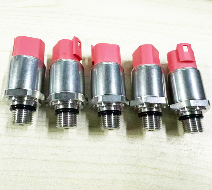 EC140E EC160E Excavator Pressure Sensor 17202584 Gray